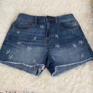 Madewell Daisy Embroidered Denim Shorts